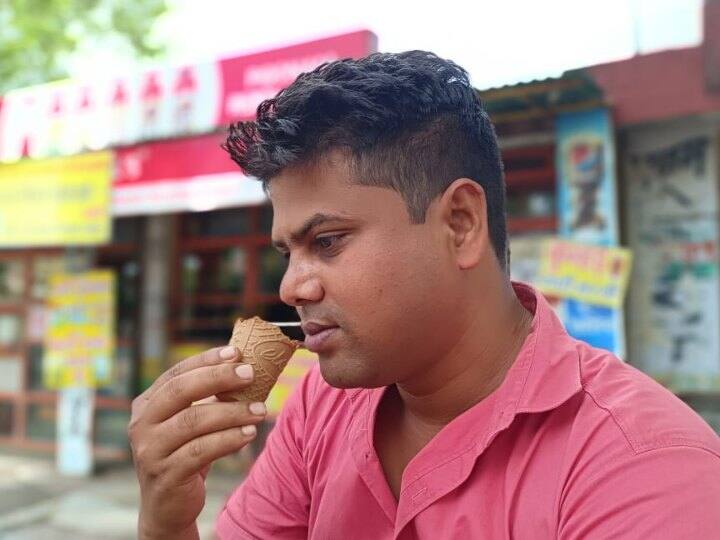 Indore News: सोयाबीन और चावल से बने गिलास में अब पीजिए चाय, जानें क्या है इसकी खासियत? Indore News Tea is available a glass made of soybean rice ANN Indore News: सोयाबीन और चावल से बने गिलास में अब पीजिए चाय, जानें क्या है इसकी खासियत?