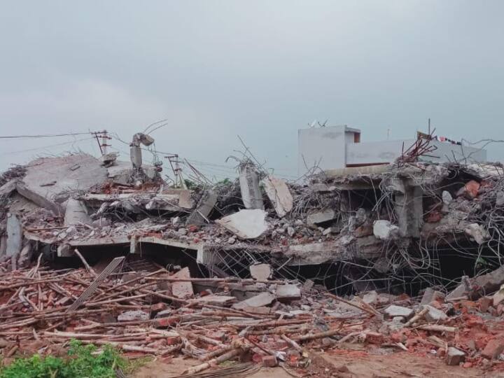 Hyderabad shamshabad Masjid Khwaja Mahmood demolition AIMIM protest Section 144 imposed हैदराबाद से सटे शमशाबाद में मस्जिद गिराने पर भारी बवाल, AIMIM का प्रदर्शन, इलाके में धारा 144 लागू