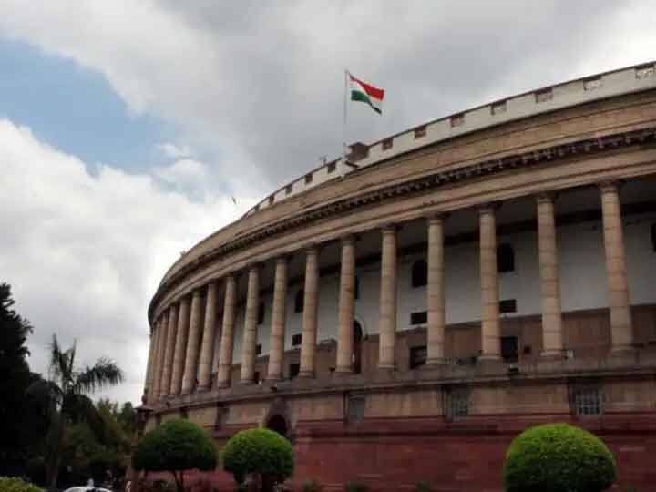 National Herald Case Congress calls parliamentary meeting today may raise issue in Parliament Monsoon Session: यंग इंडियन ऑफिस सील करने पर आज संसद में हंगामे के आसार, कांग्रेस संसदीय दल की बैठक में बनेगी रणनीति