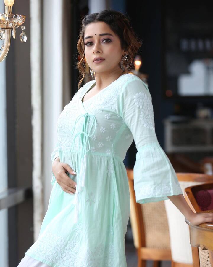 टीव्ही अभिनेत्री टीना दत्ता नेहमीच कोणत्या ना कोणत्या कारणाने चर्चेत असते.(फोटो सौजन्य : tinadatta/इंस्टाग्राम)