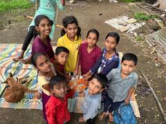 Pune Rakshabandhan 2022: रक्षा आणि शिक्षणाचं बंधन! दादाच्या शाळेतील विद्यार्थ्यांकडून तयार करण्यात आल्या खास राख्या