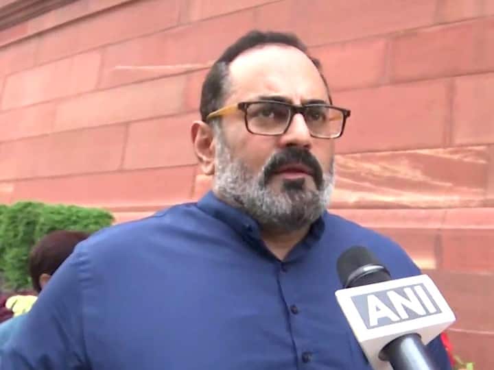Union Minister Rajeev Chandrasekhar after withdrawal of Personal Data Protection Bill: Centre to come back with new comprehensive framework Centre To Come Back With New Comprehensive Framework: Union MoS For IT On Data Protection Bill