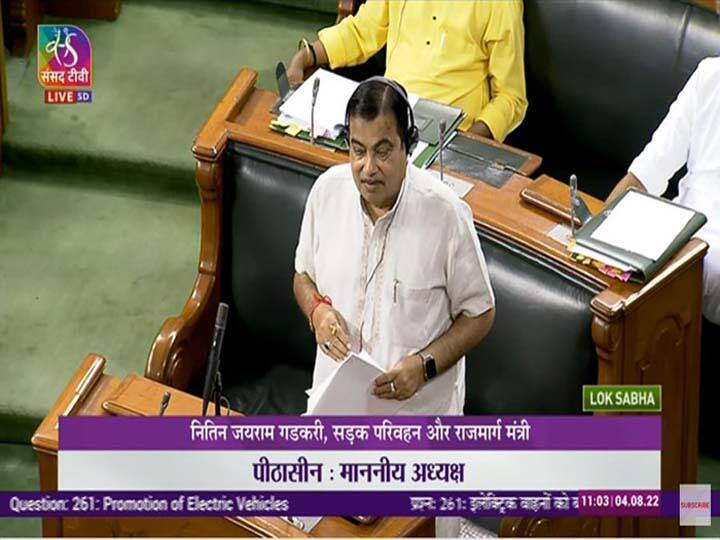 Nitin Gadkari said – no one should die in an accident, it is necessary to have six airbags in the car