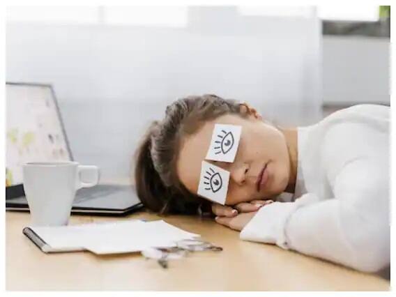 Home remedies to get rid of tired eyes: Give rest to tired eyes with the help of these tips