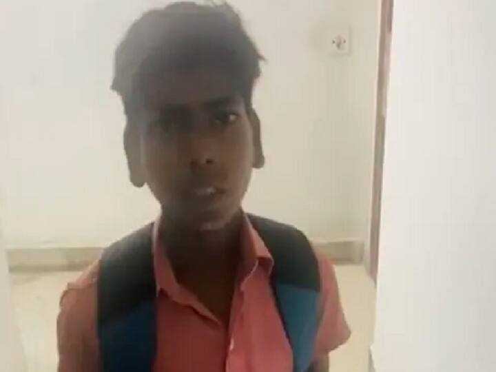 School Boy Turns Zomato Delivery Agent After Father's Accident, Internet Lauds His Courage விபத்தில் சிக்கிய தந்தை: ஜொமாட்டோ பணியை கையிலடுத்த 7 வயது சிறுவன்!