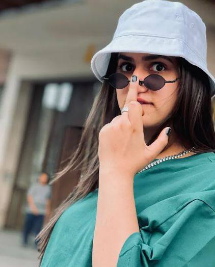 ਪ੍ਰਾਂਜਲ ਦਹੀਆ ਇੱਕ ਮਸ਼ਹੂਰ ਹਰਿਆਣਵੀ ਗਾਇਕਾ ਹੈ, ਜੋ ਆਪਣੇ ਗੀਤਾਂ ਨੂੰ ਲੈ ਕੇ ਹਮੇਸ਼ਾ ਚਰਚਾ ਵਿੱਚ ਰਹਿੰਦੀ ਹੈ।