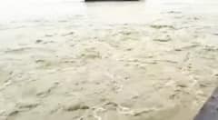 Ayodhya में बारिश के बाद सरयू नदी उफान पर, नदी किनारे बसे लोगों की टेंशन बढ़ी