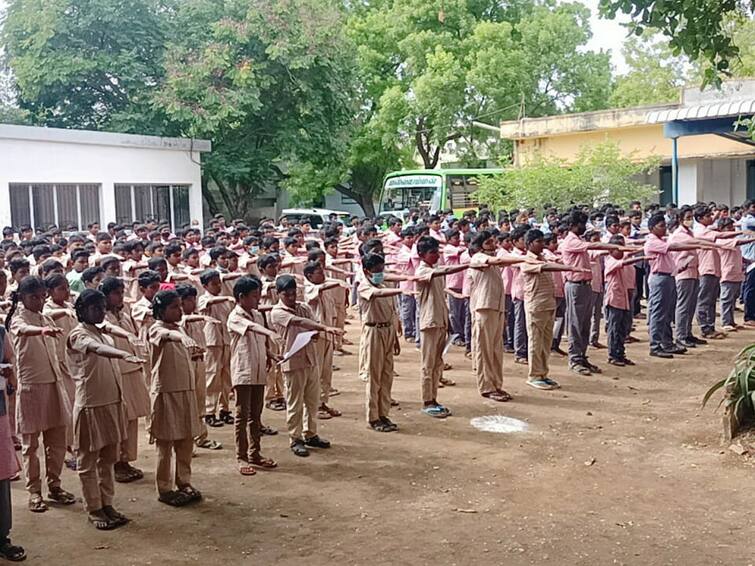 karur school leave cancelled in aadiperukku festival  TNN ஆடிப்பெருக்கை முன்னிட்டு விடுமுறை ரத்து - கரூர் கலெக்டரின் செயலை கண்டித்த ஆசிரியர்கள்..!