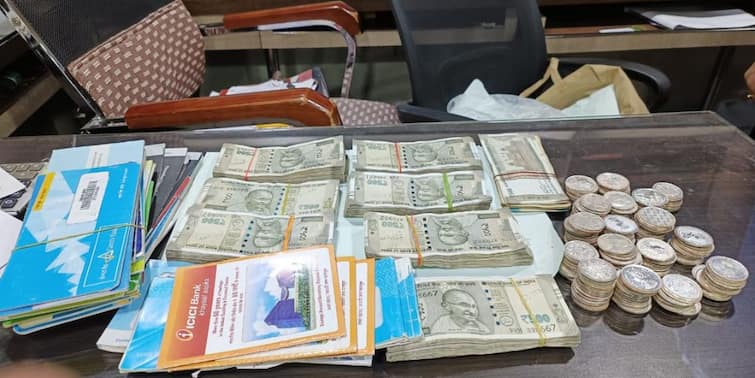 CID Claims Jharkhand Congress MLAs Had Taken 75 Lakhs From Kolkata Businessman Even In The Past Jharkhand Cash Scam: কলকাতা থেকে আগেও ৭৫ লক্ষ টাকা জোগাড় ঝাড়খণ্ডের ৩ বিধায়কের, দাবি সিআইডি-র