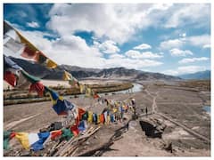 Destinations Perfect For Girls Trip: गर्ल गैंग के लिए बेस्ट हैं ये डेस्टिनेशन, यादगार पल बिताने के अलावा सेफ भी हैं ये प्लेसेस