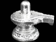 Shrawan 2022 Daan: શ્રાવણનાં બાકીના દિવસોમાં 7 વસ્તુઓનું કરો દાન, આખા મહિનાની પૂજા જેટલું ફળ મળશે