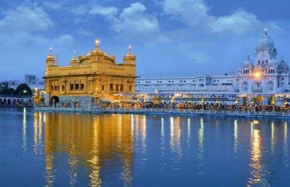 Amritsar Religious Places: अमृतसर के वो भव्य मंदिर, जहां आपको होगा शांति और सुकून का अनुभव