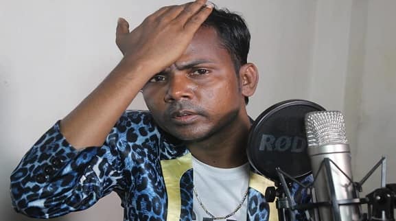Bangladeshi social media star Hero Alom grilled by police, asked him to stop singing Hero Alom: গানের আর 'বিকৃতি' নয়, পুলিশের কাছে মুচলেখা দিয়ে ৮ ঘণ্টা পর মুক্ত 