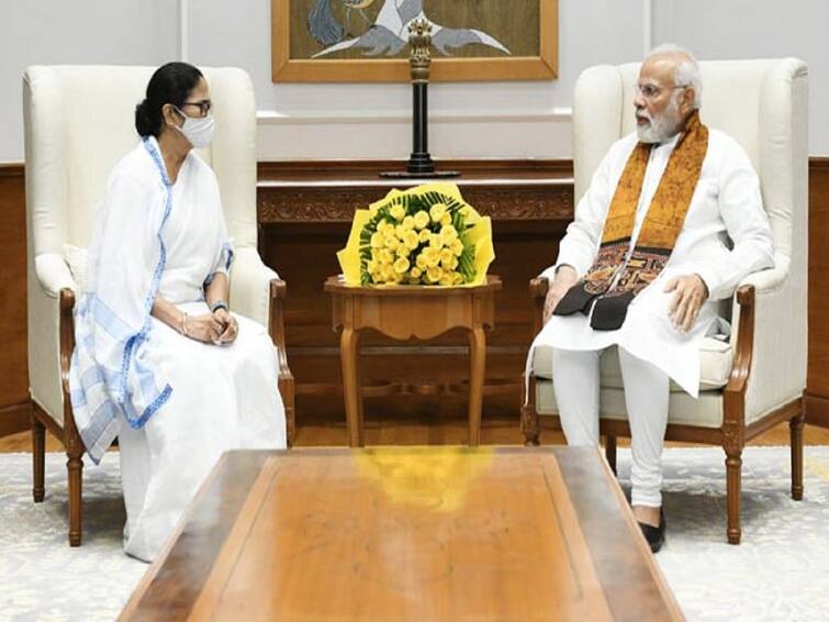 Mamata Banerjee Meets PM Modi in delhi Mamata Banerjee PM Modi Meeting: பிரதமர் மோடியை சந்தித்த  மம்தா... ஏன்? தேசிய அரசியலின் கணக்கு மாறுகிறதா?