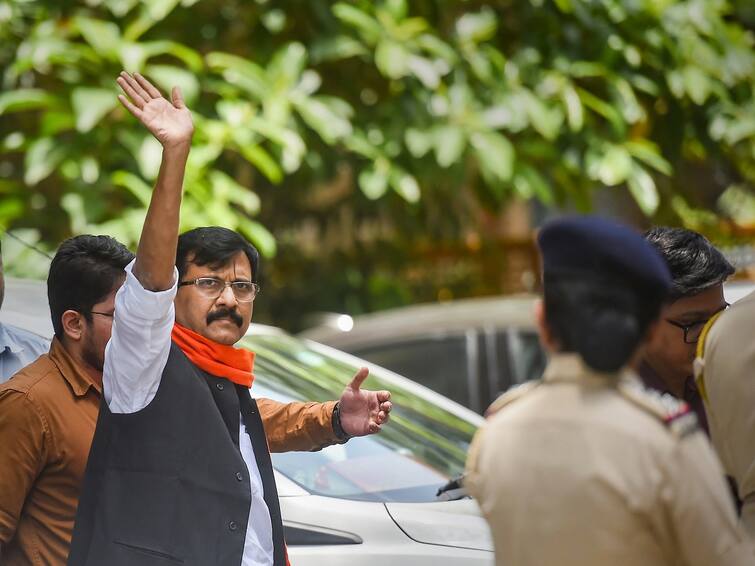 sanjay raut ed Patra Chawl Scam shivsena mp sanjay raut reaction on ED Summons his wife varsha raut Sanjay Raut ED : वर्षा राऊत यांना ईडी चौकशीसाठी समन्स, संजय राऊत म्हणतात...