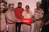 Nagpur Police : ठरवलं तर खाकीसाठी काहीही अशक्य नाही, आयुष्याची पुंजी गमावलेल्या वृद्धेला पोलिसांचा आधार