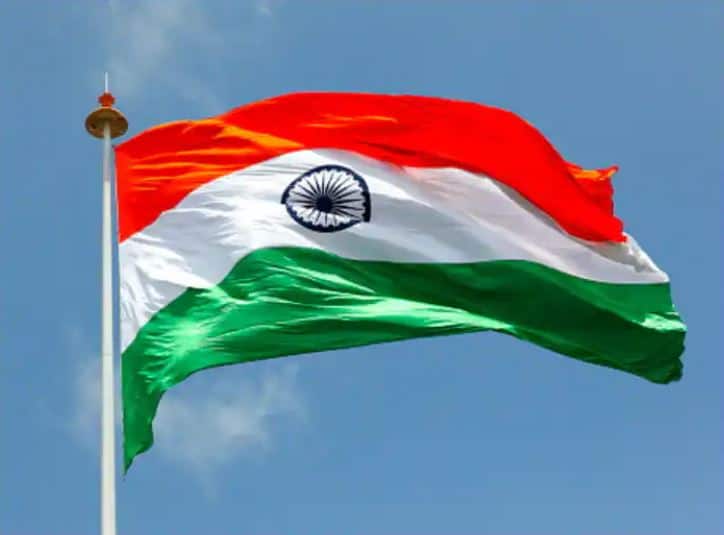 har-ghar-tiranga-how-to-buy-indian-flag-from-post-office-via-epostoffice-portal-at-just-rs-25 Har Ghar Tiranga: পোস্ট অফিস থেকে অনলাইনে পাবেন জাতীয় পতাকা, কত দাম, কীভাবে আবেদন করবেন ?
