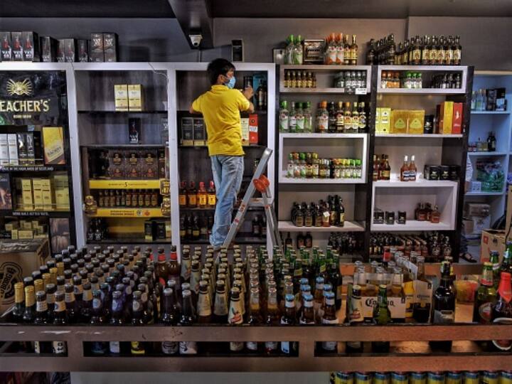 Delhi Government To Open 500 Liquor Stores By September Another 200 By Year End Delhi Government To Open 500 Liquor Stores By September, Another 200 By Year End