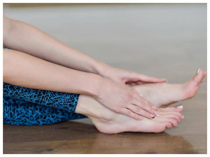 Home Remedies to Get Rid of Leg Pain caused due to prolonged standing in kitchen Leg Pain: लगातार खड़े होकर काम करने से बढ़ जाती है पैरों में दर्द की समस्या, इन घरेलू उपायों से मिलेगा आराम