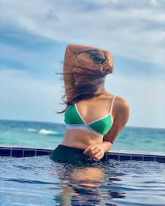 Shalini Pandey: బీచ్ లో హాట్ హాట్ గా 'అర్జున్ రెడ్డి' భామ షాలిని పాండే