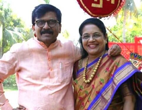 Varsha Raut wife of Shiv Sena Rajya Sabha MP Sanjay Raut summoned by ED in Patra Chawl Scam case Marathi News ED Summoned to Varsha Raut : वर्षा राऊतांची आज ईडी चौकशी; पत्राचाळ प्रकरणी समन्स