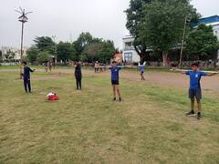 Ujjain News: ओलंपिक में नीरज चोपड़ा के स्वर्ण पदक ने उज्जैन के खिलाड़ियों को दी नई दिशा, इस तरह से कर रहे हैं जैवलिन थ्रो की प्रैक्टिस