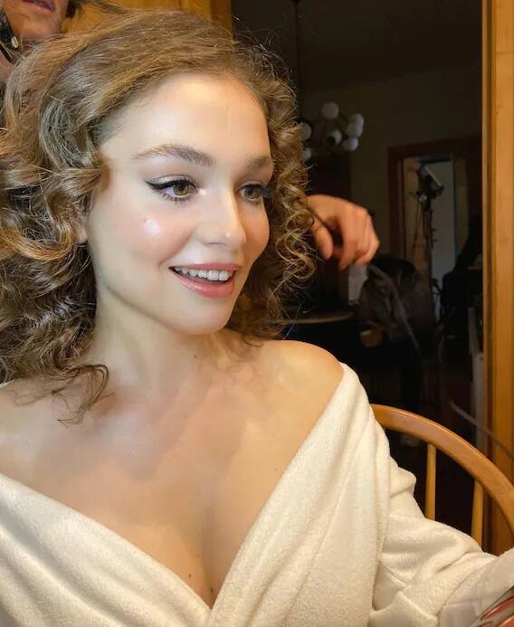 Photos: Turkish actress Sera Aritürk is no less than an angel, she is graced with beautiful performances.