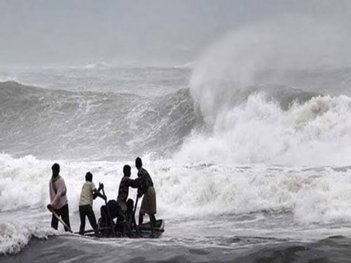 bay of bengal new low pressure area create day after tommorrow Rain Update : இனிமே மழை இப்படி இருக்குமா? வங்கக்கடலில் நாளை மறுநாள் புதிய காற்றழுத்த தாழ்வு பகுதி...!