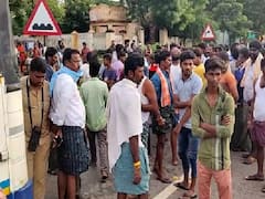 Lorry Accident: మహిళల పైనుంచి దూసుకెళ్లిన లారీ, మాంసపు ముద్దలా మారిన శరీరాలు!