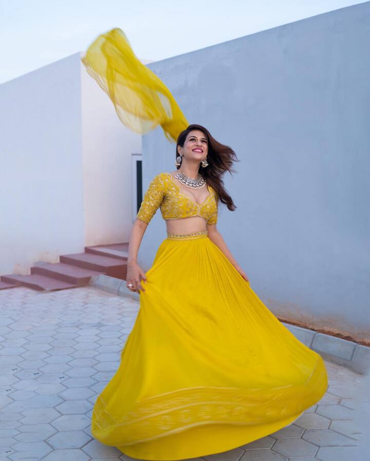 శ్రద్ధా దాస్ అందమైన ఫోటోలు -Image Credit: Shraddha Das:/Instagram