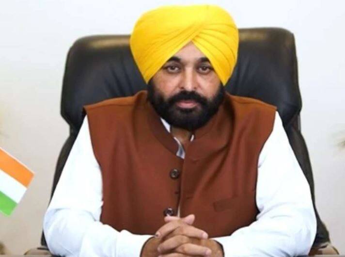 Next year we will not need Ayushman Scheme, patients will be cured in mohalla clinic : CM Bhagwant Mann ਅਗਲੇ ਸਾਲ ਸਾਨੂੰ ਆਯੁਸ਼ਮਾਨ ਸਕੀਮ ਦੀ ਲੋੜ ਨਹੀਂ ਪਵੇਗੀ , ਮਰੀਜ਼ ਮੁਹੱਲਾ ਕਲੀਨਿਕ 'ਚ ਹੀ ਠੀਕ ਹੋ ਜਾਣਗੇ : CM ਭਗਵੰਤ ਮਾਨ