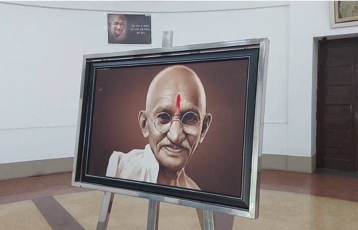 जबलपुर के इतिहास और संस्कृति पर गहरी नजर रखने वाले लेखक पंकज स्वामी बताते हैं कि नेताजी की जीत के बाद महात्मा गांधी खिन्न हो गए थे और उनमें काफी मन मुटाव हो गया था. इसी के चलते आखिरकार नेताजी ने बाद में अध्यक्ष पद से इस्तीफा दे दिया था.