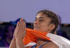 Vinesh Phogat : કોમનવેલ્થ ગેમ્સમાં વિનેશ ફોગાટે ગોલ્ડ મેડલ જીતી રેકોર્ડ બનાવ્યો,  જુઓ Photos