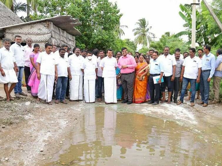 minister senthil balaji barrier wall constructed along the thavittupalayam area  TNN கரூர்: தவிட்டுப்பாளையம் பகுதியில் காவிரி கரையோரம் தடுப்பு சுவர் - அமைச்சர் செந்தில் பாலாஜி