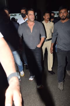 टाइट सिक्योरिटी के साथ दुंबई से मुंबई लौटे सलमान खान, एयरपोर्ट पर दिखा स्वैग