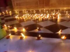 Hanuman Garhi Temple: राम मंदिर के शिलान्यास को पूरे हुए दो साल, संतो ने हनुमान गढ़ी मंदिर को 11 सौ दीयों से सजाकर मनाया जश्न, देखें तस्वीरें