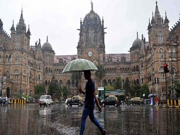 Maharashtra Weather Today 06 August 2022 Yellow and Orange Alert for Rain in Mumbai Pune Nagpur Nasik Aurangabad News Maharashtra Weather Today: महाराष्ट्र में एक बार फिर भारी बारिश की चेतावनी,  17 जिलों में येलो और 6 में ऑरेंज अलर्ट जारी