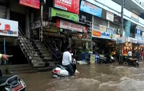 મહેસાણાઃ ફરી ધોધમાર વરસાદ, દુકાનોમાં ભરાયા વરસાદી પાણી; જુઓ વીડિયો