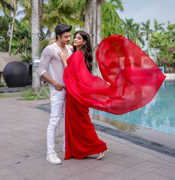 মুক্তি পেয়েছে 'হয়ে আছি তোর'