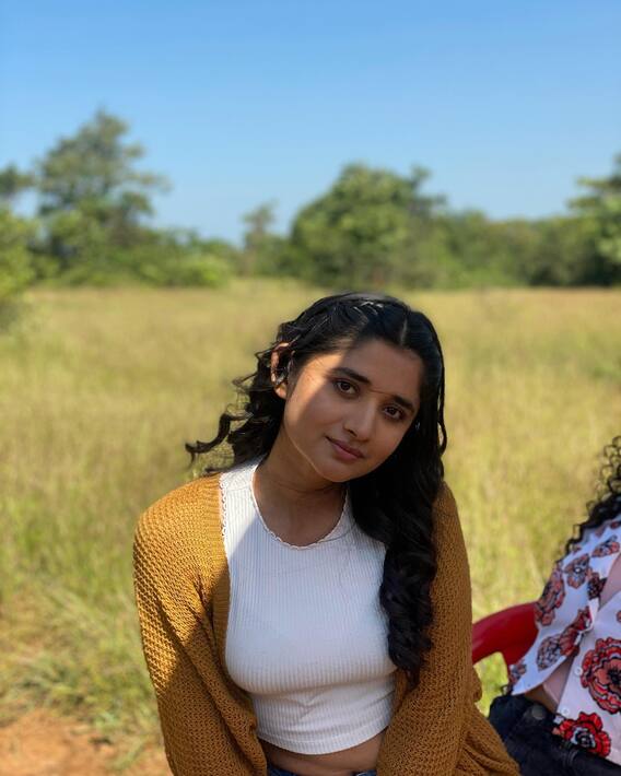 Kanika Mann: Actress Kanika Mann's flirtatious style, share special pictures
