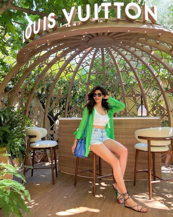 हाल ही में करिश्मा तन्ना की कुछ लेटेस्ट फोटोज़ सामने आई हैं, जिन्हें करिश्मा ने अपने ऑफिशियल इंस्टाग्राम हैंडल पर शेयर किया है.