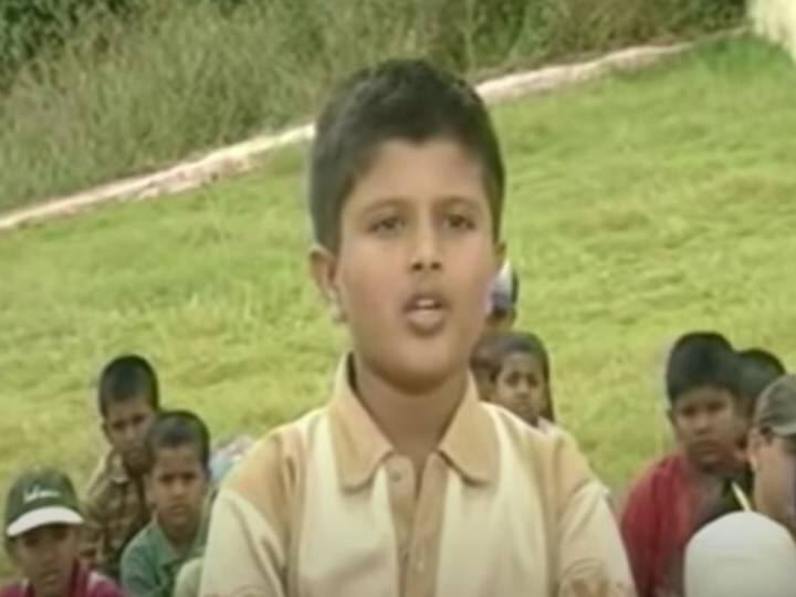 liger star vijay deverakonda childhood photo ananya panday aafat song पहचाना! फोटो में दिख रहा ये बच्चा आज फिल्म इंडस्ट्री पर करता है राज, टॉप एक्ट्रेसेस भी हार चुकी हैं अपना दिल