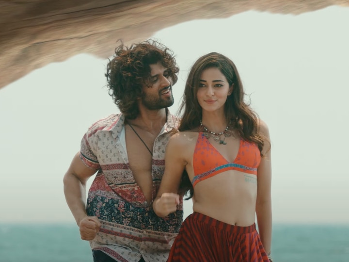 Liger Song Aafat Out: Vijay Deverakonda-Ananya Panday Groove At The Beach