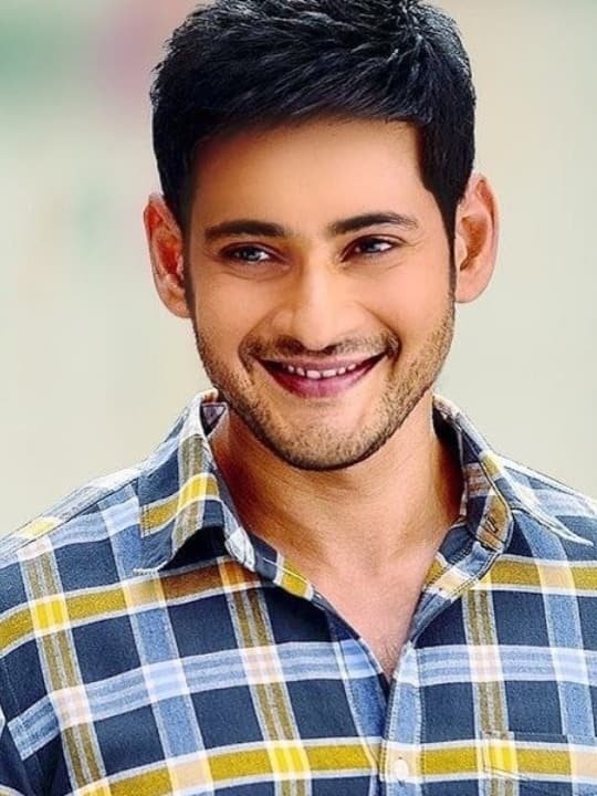 महेश बाबू (Mahesh Babu) दक्षिण फिल्म इंडस्ट्री के जाने माने एक्टर हैं. उन्हें इंडस्ट्री में काम करते लंबा समय हो चुका है, लेकिन उन्हें कभी रीमेक फिल्म करते नहीं देखा गया है. उनका कहना है कि वह रीमेक फिल्म में काम नहीं कर सकते हैं.