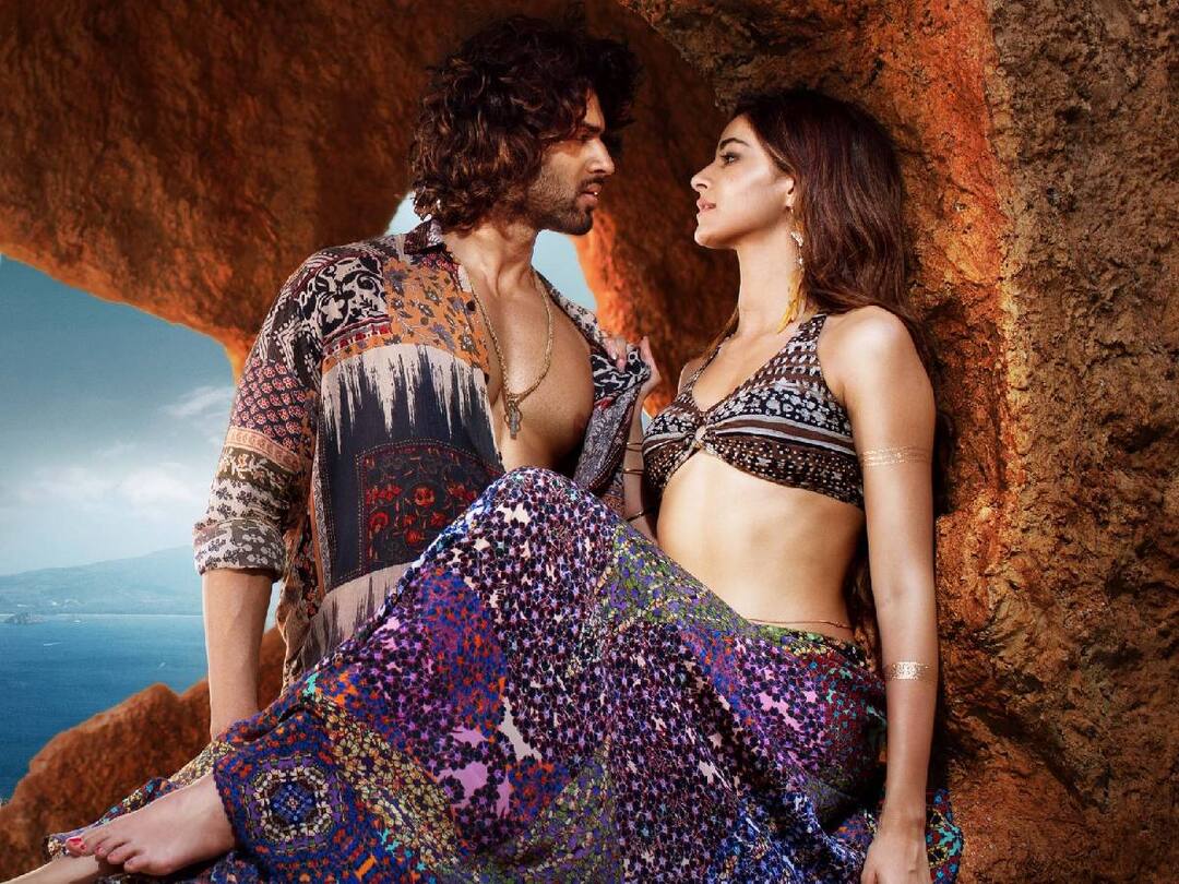 Aafat Song From Liger Released Starring Vijay Devarakonda Ananya Pandey Aafat Song: ‘బాబోయ్, మామూలు డ్రామాలు కాదు’ - లైగర్ నుంచి రొమాంటిక్ ‘ఆఫట్’!