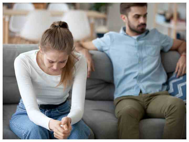 tips on how to stop being insecure in a relationship Relationship Tips: पार्टनर से होती है जलन? जानें कैसे हटाएं नकारात्मक भावनाएं