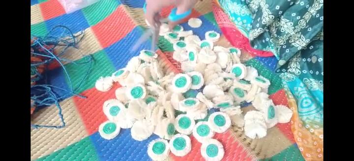 या राख्या मुंबई - ठाणे शहरातही आता उपलब्ध होणार आहेत. शिवाय स्वयंरोजगारावर उभ्या राहू पाहणाऱ्या महिलांना स्थानिक पातळीवर रोजगार देखील उपलब्ध होतोय.