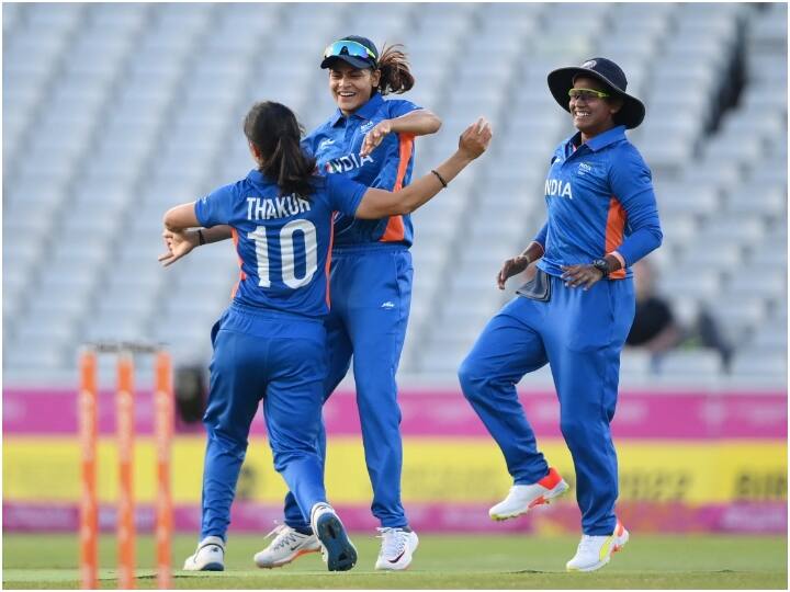 Cwg 2022 Mohammad Azharuddin Says Rubbish Batting By The Indian Team No Common Sense CWG 2022: ભારતીય મહિલા ક્રિકેટ ટીમ કોમનવેલ્થ ગેમ્સની ફાઈનલ હારી જતાં આ પૂર્વ ક્રિકેટર નારાજ, જાણો શું કહ્યું...