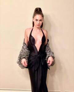 Tukish Actress Melisa Senolsun: मेलिसा सेनॉल्सन की अदाएं देख हो जाएंगे दीवाने, खूबसूरती से ढाती हैं कहर