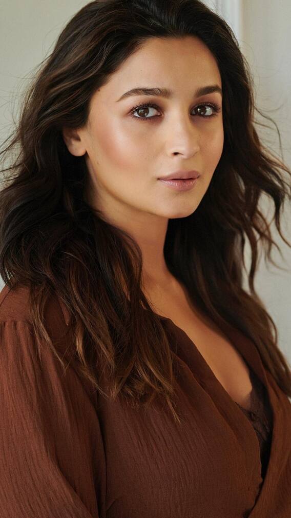 আলিয়া ভট্টের নতুন লুক